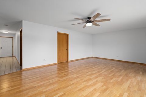 Tiny photo for 13412 Le Claire Avenue, Crestwood, IL 60418 (MLS # 12387645)