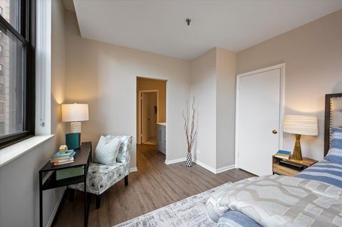 Tiny photo for 740 S Federal Street #701, Chicago, IL 60605 (MLS # 12602596)