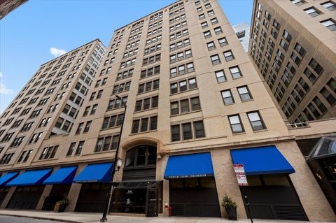 Tiny photo for 740 S Federal Street #701, Chicago, IL 60605 (MLS # 12602596)