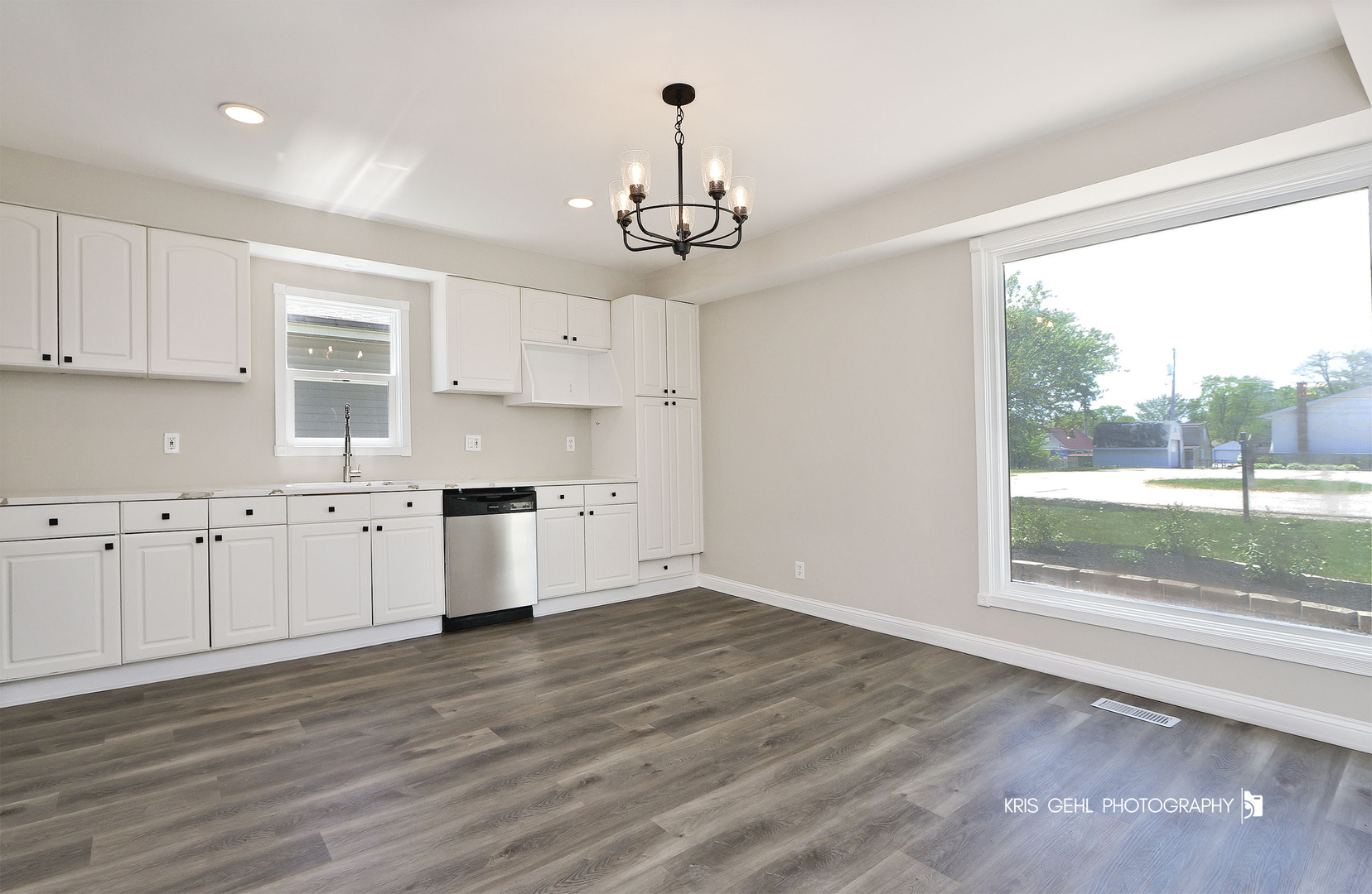 1401 N PARK Drive