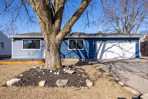 Tiny photo for 318 W Oak Street, Eldridge, IA 52748 (MLS # 12557183)