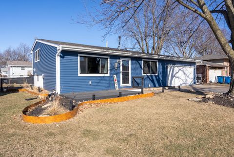 Photo of 318 W Oak Street, Eldridge, IA 52748 (MLS # 12557183)