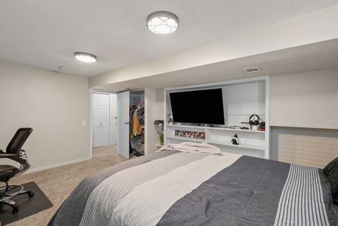 Tiny photo for 318 W Oak Street, Eldridge, IA 52748 (MLS # 12557183)