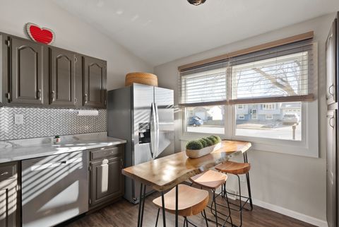 Tiny photo for 318 W Oak Street, Eldridge, IA 52748 (MLS # 12557183)