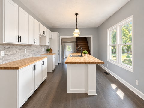 Tiny photo for 209 S Stotlar Street, Benton, IL 62812 (MLS # 12753934)