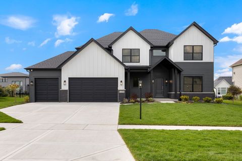 Photo of 1033 Emerald Drive, Naperville, IL 60540 (MLS # 12612747)