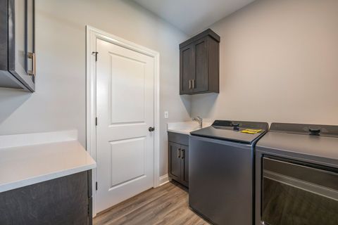 Tiny photo for 1033 Emerald Drive, Naperville, IL 60540 (MLS # 12612747)