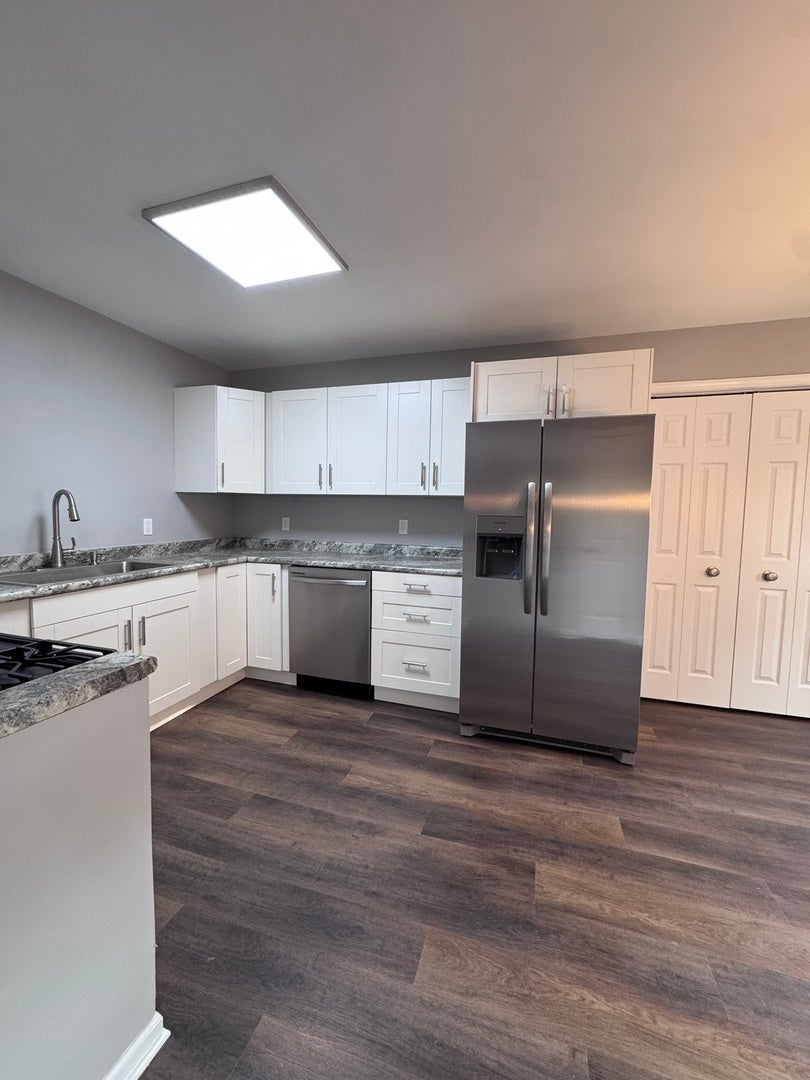 2059 Robert Street