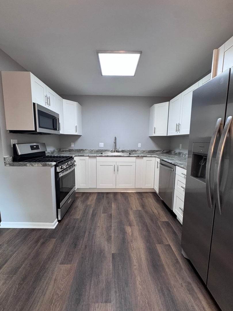 2059 Robert Street