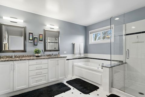 Tiny photo for 2248 Avalon Drive, Buffalo Grove, IL 60089 (MLS # 12608902)