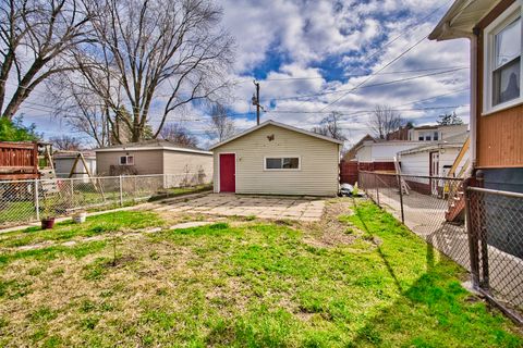 Tiny photo for 3805 Euclid Avenue, Berwyn, IL 60402 (MLS # 12613126)