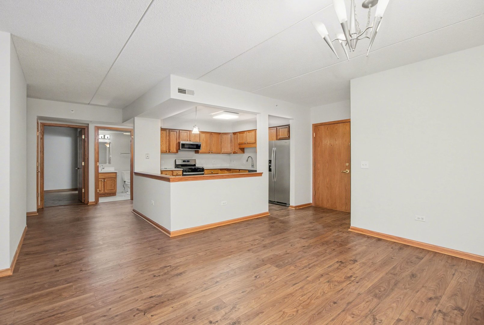 1327 E Washington Street 309