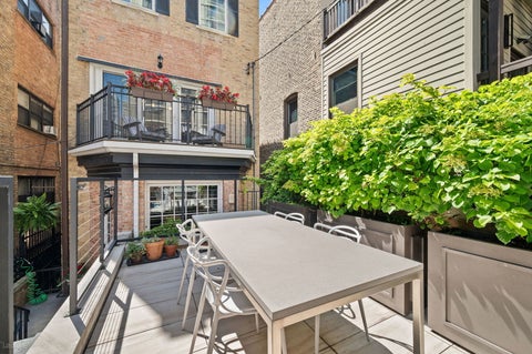 Tiny photo for 1437 N Dearborn Street, Chicago, IL 60610 (MLS # 12750844)