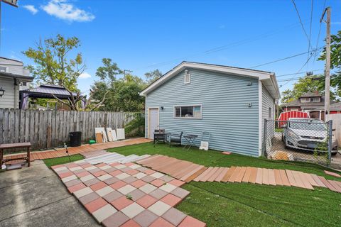 Tiny photo for 12609 Maple Avenue, Blue Island, IL 60406 (MLS # 12507670)