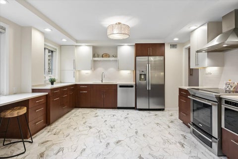 Tiny photo for 1009 Bonnie Brae Place #2B, River Forest, IL 60305 (MLS # 12773790)