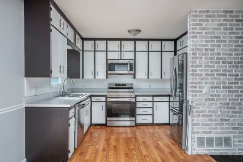 Tiny photo for 2853 Forest Road, Davenport, IA 52803 (MLS # 12734712)