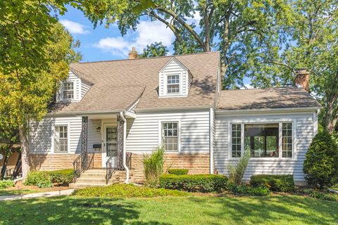 Tiny photo for 306 W Sunset Avenue, Lombard, IL 60148 (MLS # 12452665)