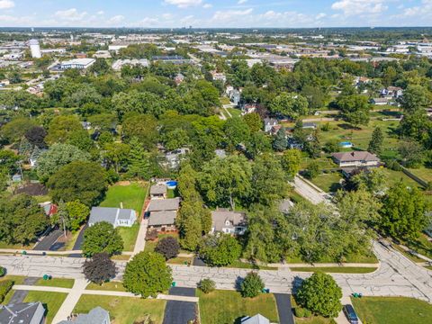 Tiny photo for 306 W Sunset Avenue, Lombard, IL 60148 (MLS # 12452665)