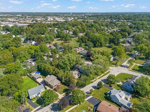 Tiny photo for 306 W Sunset Avenue, Lombard, IL 60148 (MLS # 12452665)