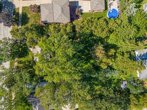 Tiny photo for 306 W Sunset Avenue, Lombard, IL 60148 (MLS # 12452665)