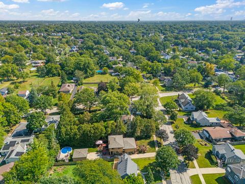 Tiny photo for 306 W Sunset Avenue, Lombard, IL 60148 (MLS # 12452665)