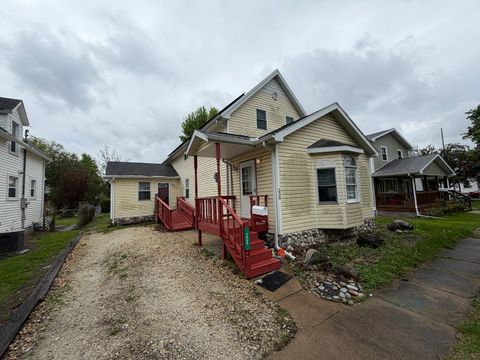 Photo of 226 E Orleans Street, Paxton, IL 60957 (MLS # 12615698)