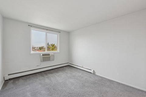 Tiny photo for 1880 Bonnie Lane #416, Hoffman Estates, IL 60169 (MLS # 12536899)