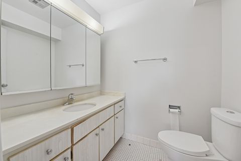 Tiny photo for 1880 Bonnie Lane #416, Hoffman Estates, IL 60169 (MLS # 12536899)