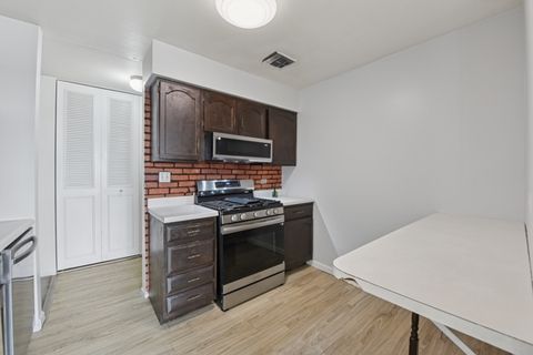 Tiny photo for 1880 Bonnie Lane #416, Hoffman Estates, IL 60169 (MLS # 12536899)