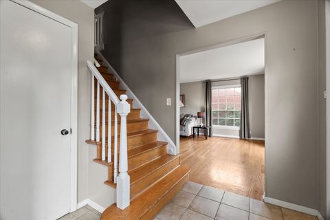 Tiny photo for 922 Sterling Avenue, Flossmoor, IL 60422 (MLS # 12491089)