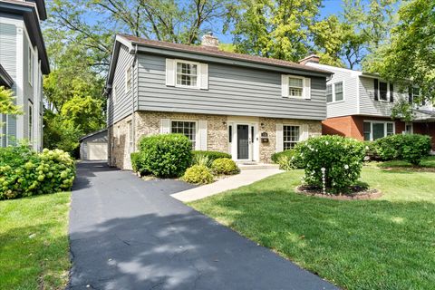 Photo of 922 Sterling Avenue, Flossmoor, IL 60422 (MLS # 12491089)