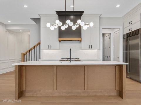 Tiny photo for 108 N Evergreen Avenue, Elmhurst, IL 60126 (MLS # 12557463)