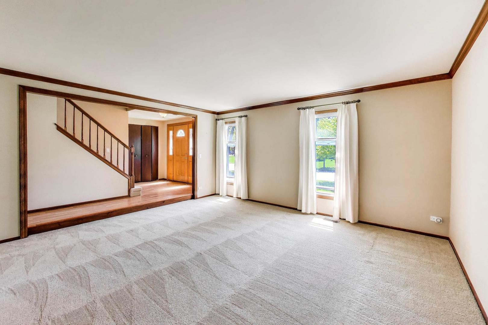 1276 Chatham Lane