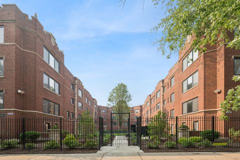 1341 W Estes Avenue 3A Chicago IL 60626