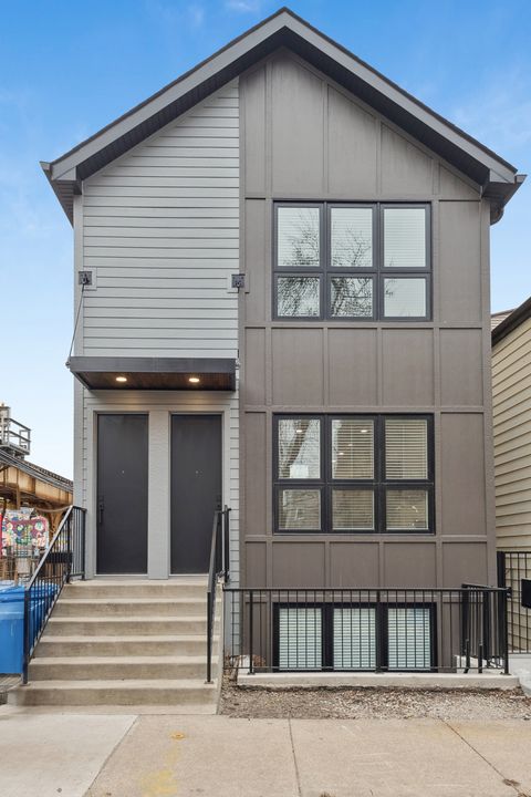 2719 W St Georges Court 2 Chicago IL 60647