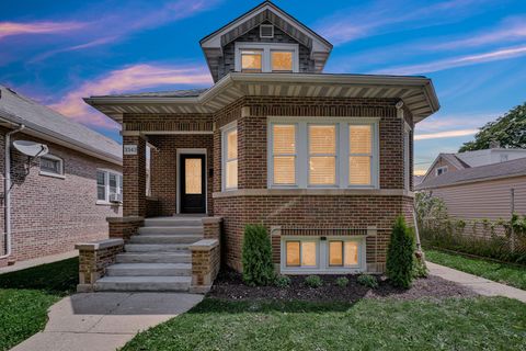 Photo of 3343 N Narragansett Avenue, Chicago, IL 60634 (MLS # 12470097)