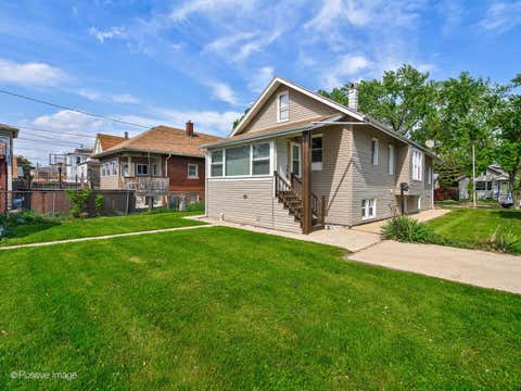 Tiny photo for 827 Thomas Avenue, Forest Park, IL 60130 (MLS # 12698298)