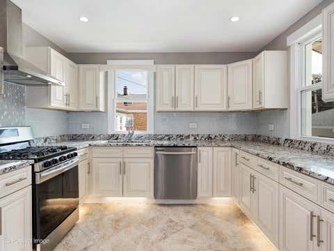Tiny photo for 827 Thomas Avenue, Forest Park, IL 60130 (MLS # 12698298)