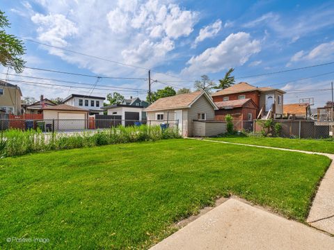 Tiny photo for 827 Thomas Avenue, Forest Park, IL 60130 (MLS # 12698298)
