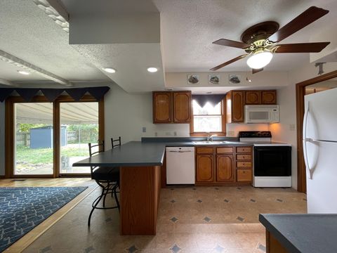 Tiny photo for 7 Mcdonald Court, Champaign, IL 61821 (MLS # 12495045)