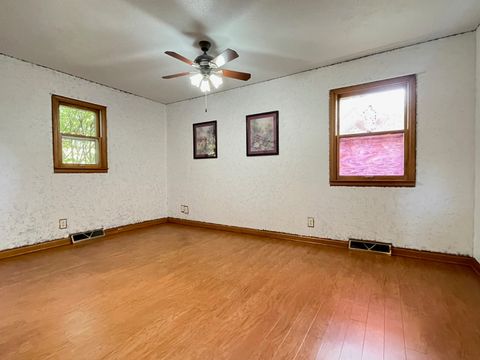 Tiny photo for 7 Mcdonald Court, Champaign, IL 61821 (MLS # 12495045)