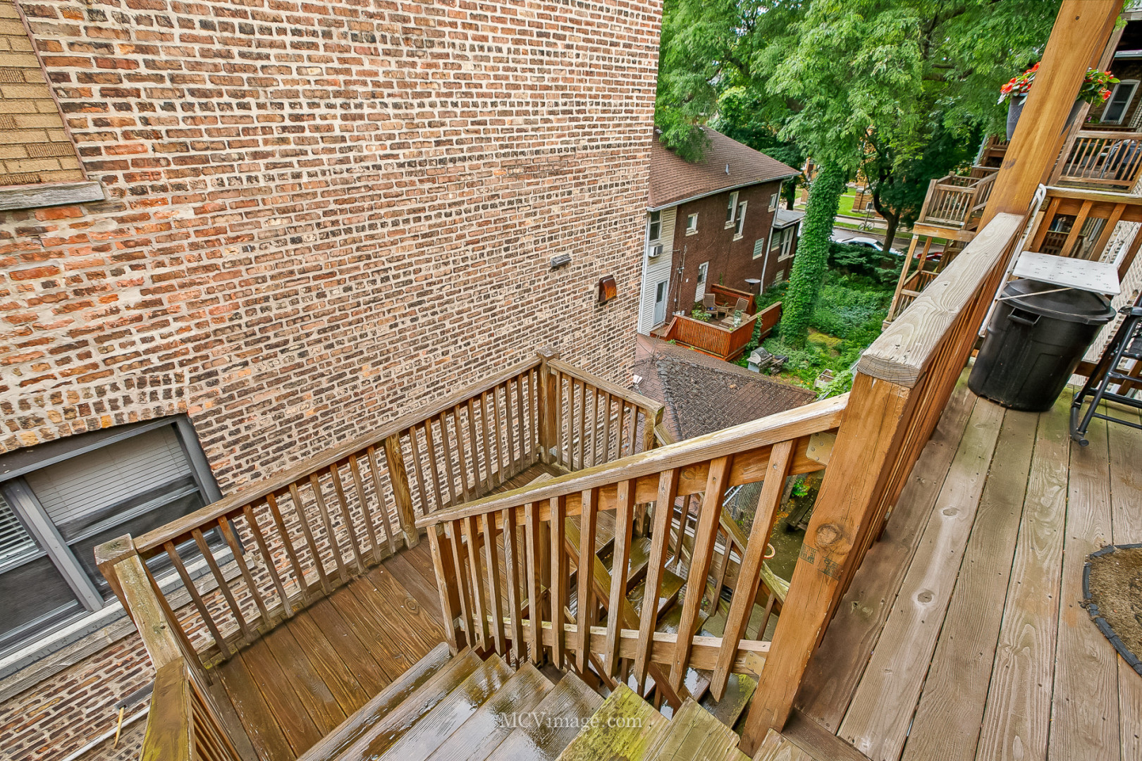 5464 S Woodlawn Avenue 3E