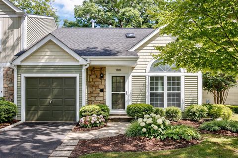 Photo of 1906 Ozark Parkway, Algonquin, IL 60102 (MLS # 12563000)