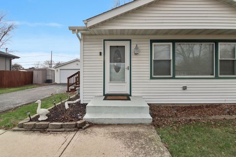 Tiny photo for 7416 S Thomas Avenue, Bridgeview, IL 60455 (MLS # 12597616)