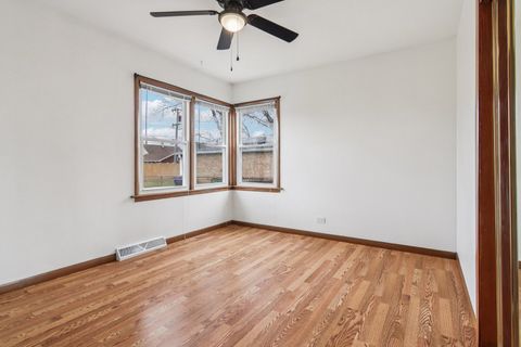 Tiny photo for 7416 S Thomas Avenue, Bridgeview, IL 60455 (MLS # 12597616)