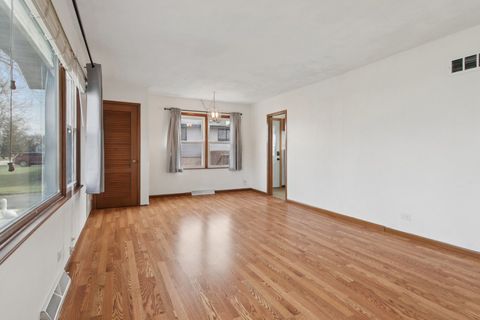 Tiny photo for 7416 S Thomas Avenue, Bridgeview, IL 60455 (MLS # 12597616)