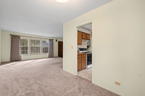 Tiny photo for 1024 Yorkshire Drive, Hanover Park, IL 60133 (MLS # 12743353)