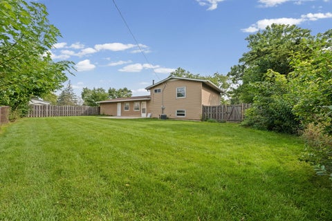 Tiny photo for 1024 Yorkshire Drive, Hanover Park, IL 60133 (MLS # 12743353)