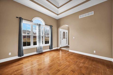 Tiny photo for 2315 Knollbrook Way, Bloomington, IL 61705 (MLS # 12562276)