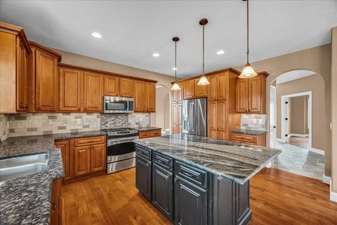 Tiny photo for 2315 Knollbrook Way, Bloomington, IL 61705 (MLS # 12562276)